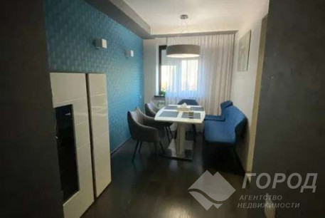 Продам 3-х кімнатну квартиру, ХТЗ, Код: 606939/4