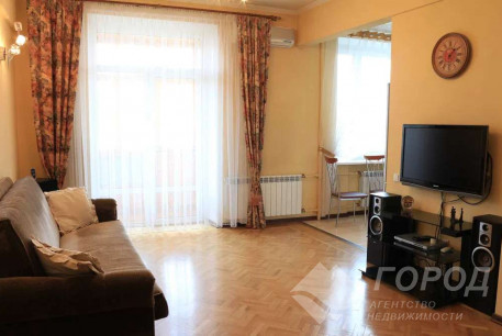 Продам 2-х кімнатну квартиру, Гагарина проспект, Проспект Гагарина метро, Код: 615172/2