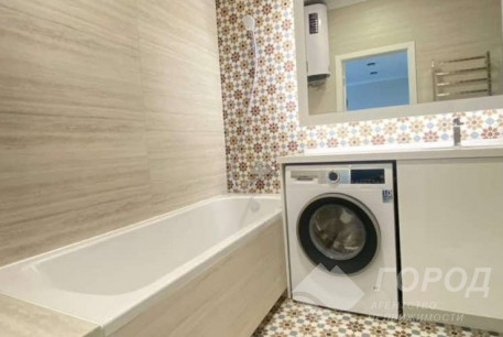 Продам 3-х кімнатну квартиру в новобудові, Центр, Код: 619019/32