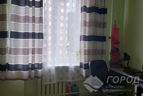 Продам 3-х кімнатну квартиру, ХТЗ, Код: 622873/1