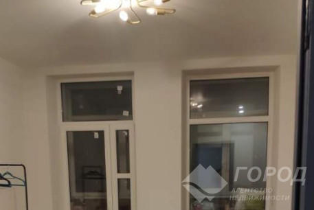 Продам 2-х кімнатну квартиру, Центр, Код: 627792/4