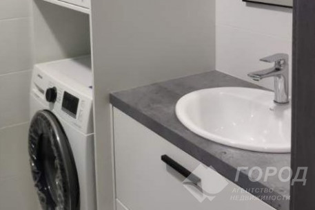 Продам 2-х кімнатну квартиру, Центр, Код: 627792/4