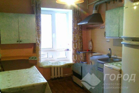 Продам 4-х кімнатну квартиру, Новые дома, Дворец спорта, Код: 629024/3