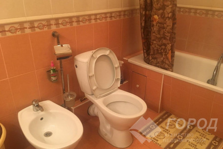 Продам 3-х кімнатну квартиру, Гагарина проспект, Защитников Украины метро (Площадь Восстания), Код: 633008/2