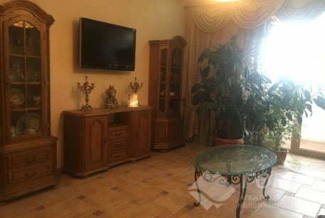 Продам 3-х кімнатну квартиру, Гагарина проспект, Защитников Украины метро (Площадь Восстания), Код: 633008/2