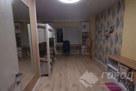 Продам 4-х кімнатну квартиру, Журавлевка, Код: 637231/2