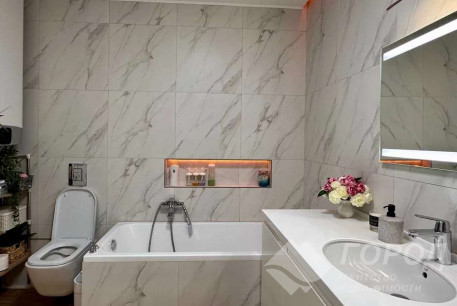 Продам 2-х кімнатну квартиру, Центр, Архитектора Бекетова метро, Код: 639336/2