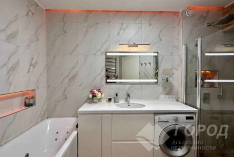 Продам 2-х кімнатну квартиру, Центр, Архитектора Бекетова метро, Код: 639336/2