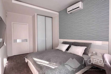 Продам 2-х кімнатну квартиру, Центр, Архитектора Бекетова метро, Код: 639336/2