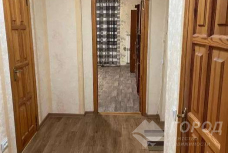 Продам 2-х кімнатну квартиру, Центр, Ярослава Мудрого пл., Код: 639336/3