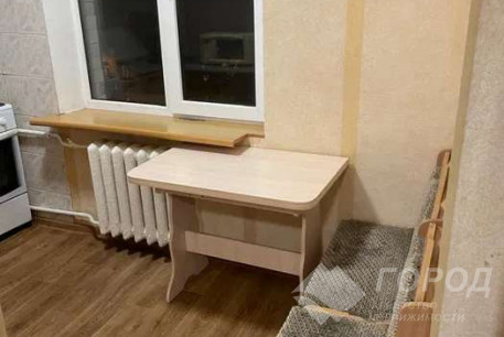 Продам 2-х кімнатну квартиру, Центр, Ярослава Мудрого пл., Код: 639336/3