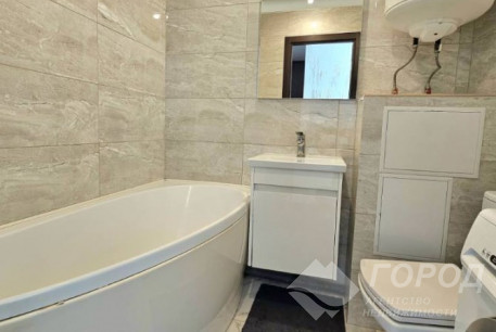 Продам 2-х кімнатну квартиру, Жуковского, Код: 640523/61