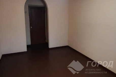 Продам гостинку, ХТЗ, Код: 640525/4