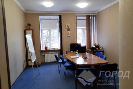 Продам 4-х кімнатну квартиру, Центр, Пушкинская метро, Код: 641183/1