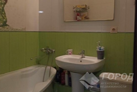 Продам 1-кімнатну квартиру, Рогань, Код: 642094/32