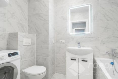 Продам 1-кімнатну квартиру в новобудові, Центральный рынок, Код: 642131/23