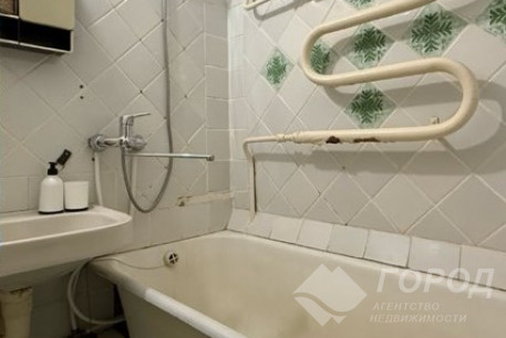 Продам 2-х кімнатну квартиру, Павлово поле, Код: 642202/40