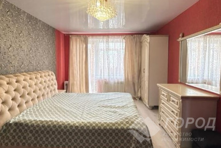 Продам 4-х кімнатну квартиру, Гагарина проспект, Защитников Украины метро (Площадь Восстания), Код: 642202/41