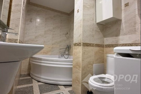 Продам 4-х кімнатну квартиру, Гагарина проспект, Защитников Украины метро (Площадь Восстания), Код: 642202/41