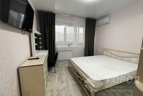 Сдам 2-х кімнатну квартиру, Алексеевка, Тополек, Код: 642972/3