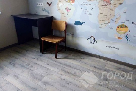 Продам 2-х кімнатну квартиру, ХТЗ, ХТЗ метро, Код: 644142/12