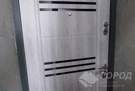 Продам 2-х кімнатну квартиру, ХТЗ, ХТЗ метро, Код: 644142/12