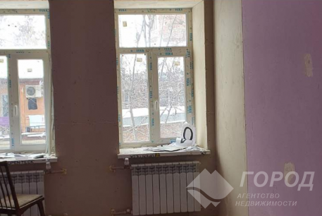 Продам 2-х кімнатну квартиру, Центр, Код: 644356/56