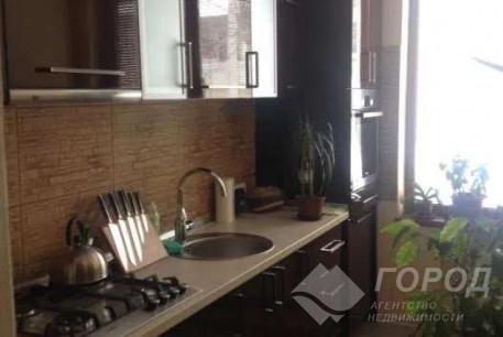 Продам 2-х кімнатну квартиру, ХТЗ, ХТЗ метро, Код: 644392/1