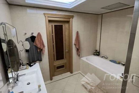 Продам 4-х кімнатну квартиру в новобудові, Центр, Площадь Конституции метро (Советская), Код: 644907/4