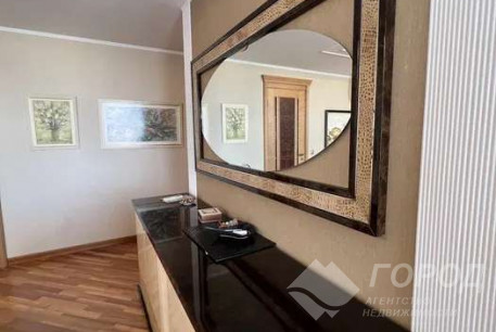 Продам 4-х кімнатну квартиру в новобудові, Центр, Площадь Конституции метро (Советская), Код: 644907/4