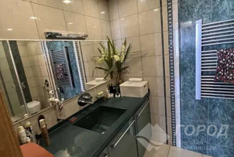 Продам 4-х кімнатну квартиру в новобудові, Центр, Площадь Конституции метро (Советская), Код: 644907/4