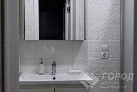 Сдам 2-х кімнатну квартиру, Центр, Код: 645081/4