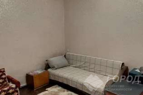 Продам гостинку, Центр, Ярослава Мудрого пл., Код: 645469/4