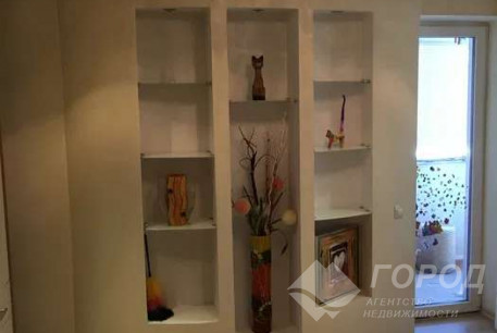 Продам 2-х кімнатну квартиру, Центр, Код: 645789/2