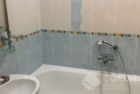 Продам 2-х кімнатну квартиру, Центр, Код: 645789/2