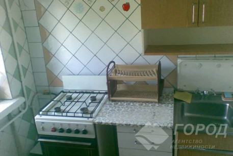 Продам 2-х кімнатну квартиру, ХТЗ, Пролетарская метро (Индустриальная), Код: 646356/7