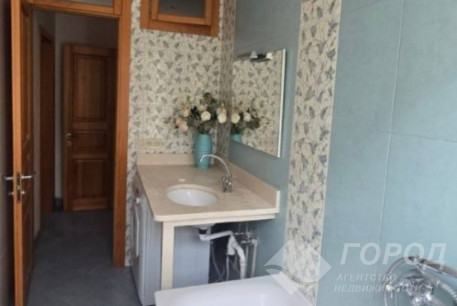 Продам 3-х кімнатну квартиру, Центр, Университет метро, Код: 646473/37