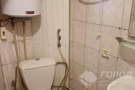 Продам 1-кімнатну квартиру, Центр, Код: 646491/46