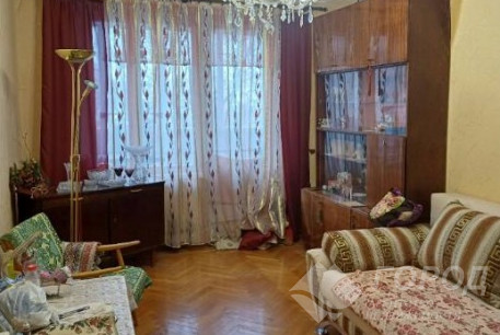 Продам 3-х кімнатну квартиру, Центральный рынок, Код: 646491/53