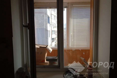 Продам 1-кімнатну квартиру, Основа, Код: 646595/2