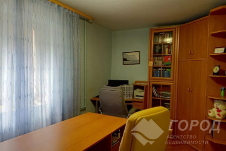 Продам 3-х кімнатну квартиру, Гагарина проспект, Остановка Державинская, Код: 646620/47