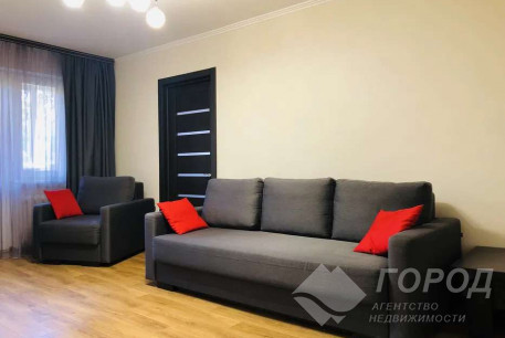 Продам 3-х кімнатну квартиру, Новые дома, Коммунальный рынок, Код: 646721/5