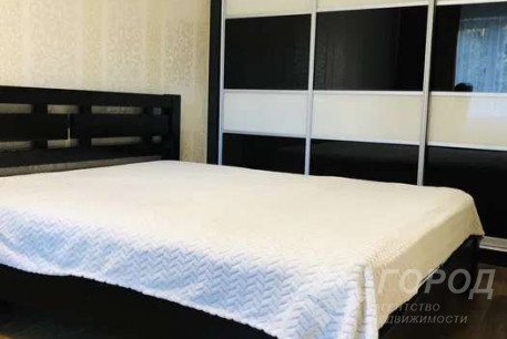 Продам 3-х кімнатну квартиру, Новые дома, Коммунальный рынок, Код: 646721/5