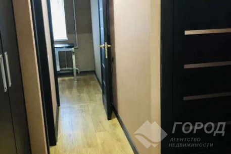Продам 3-х кімнатну квартиру, Новые дома, Коммунальный рынок, Код: 646721/5