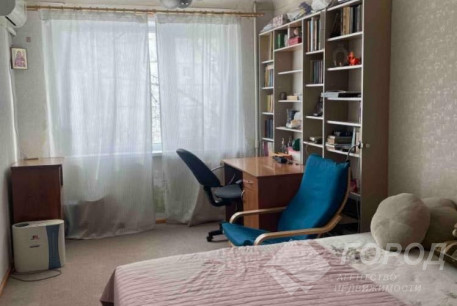 Продам 2-х кімнатну квартиру, Одесская, Код: 646940/53