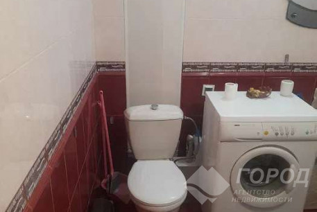 Продам 1-кімнатну квартиру, Рогань, Солнечный, Код: 647192/4