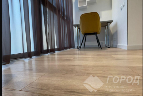 Продам 2-х кімнатну квартиру в новобудові, Центральный рынок, Код: 647479/411