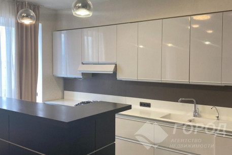 Сдам 3-х кімнатну квартиру, Центр, Код: 650038/3