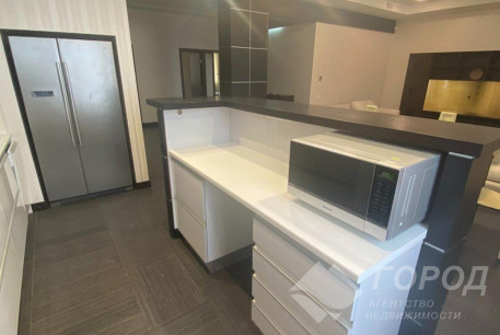 Сдам 3-х кімнатну квартиру, Центр, Код: 650038/3