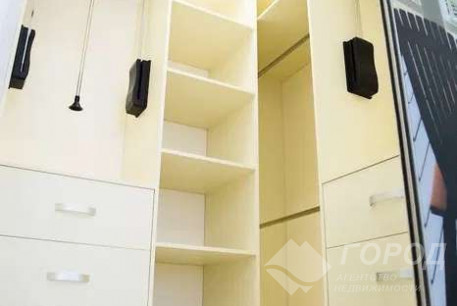 Продам 2-х кімнатну квартиру, Центральный рынок, Южный вокзал метро, Код: 650235/2